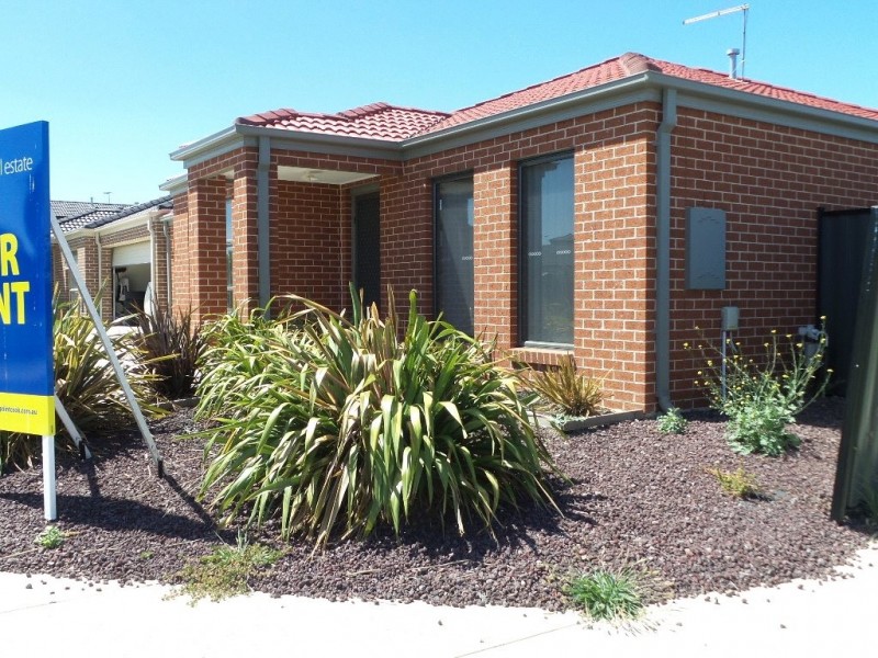 2 Gillian Place, Point Cook VIC 3030