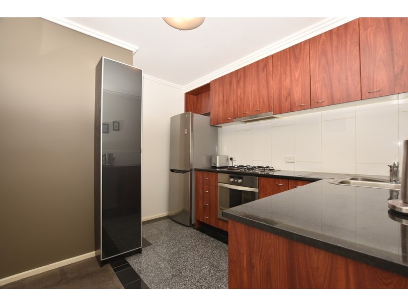 REF 011941/22 Kavanagh Street, Southbank VIC 3006