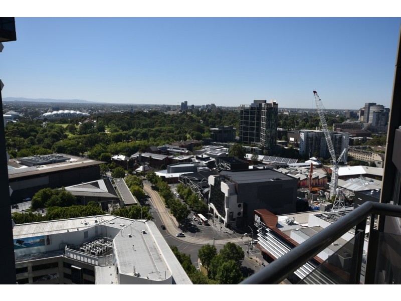 REF 011941/22 Kavanagh Street, Southbank VIC 3006