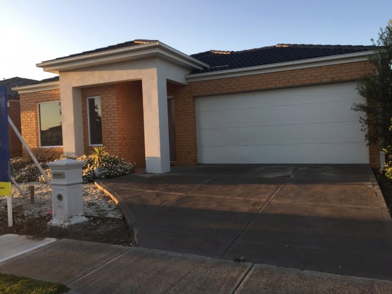 24 Lomandra Street, Point Cook VIC 3030
