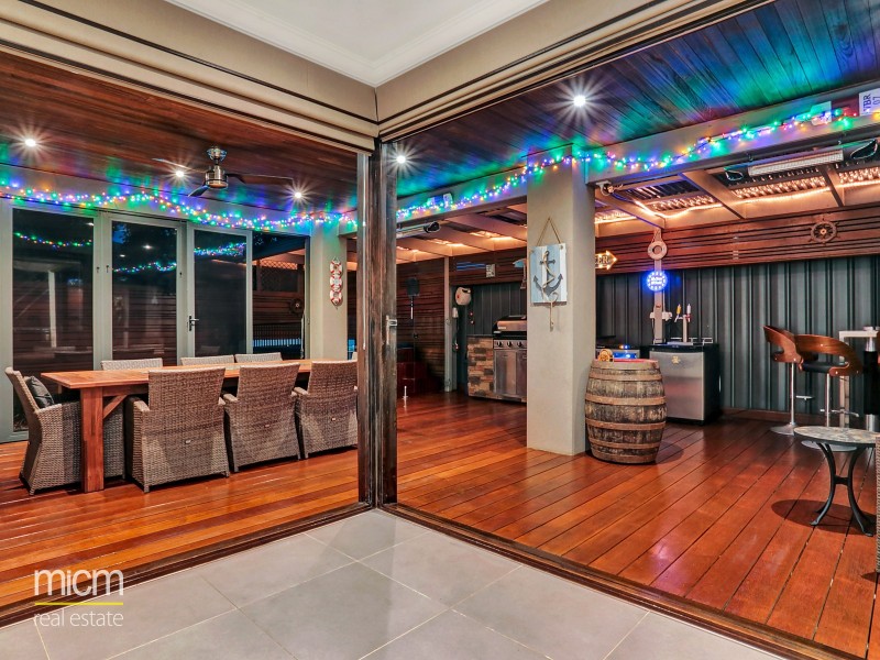 6 Bell Crescent, Point Cook VIC 3030