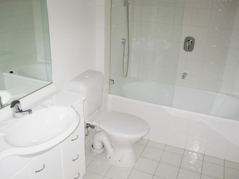 REF 012207/668 Bourke Street, Melbourne VIC 3000