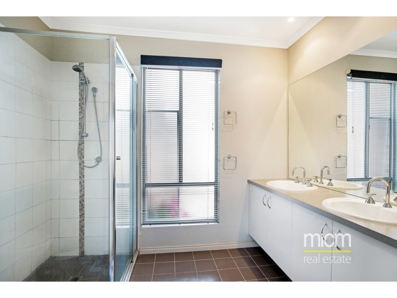 105 The Strand, Point Cook VIC 3030