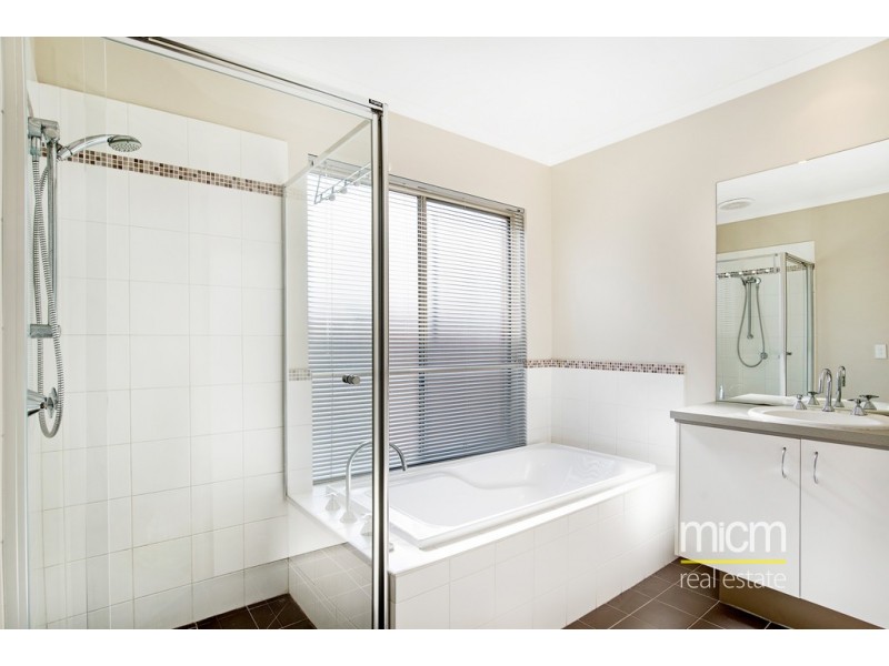 105 The Strand, Point Cook VIC 3030