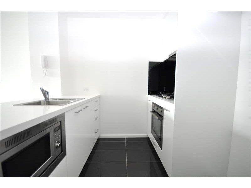 REF 012510/241 City Road, Southbank VIC 3006