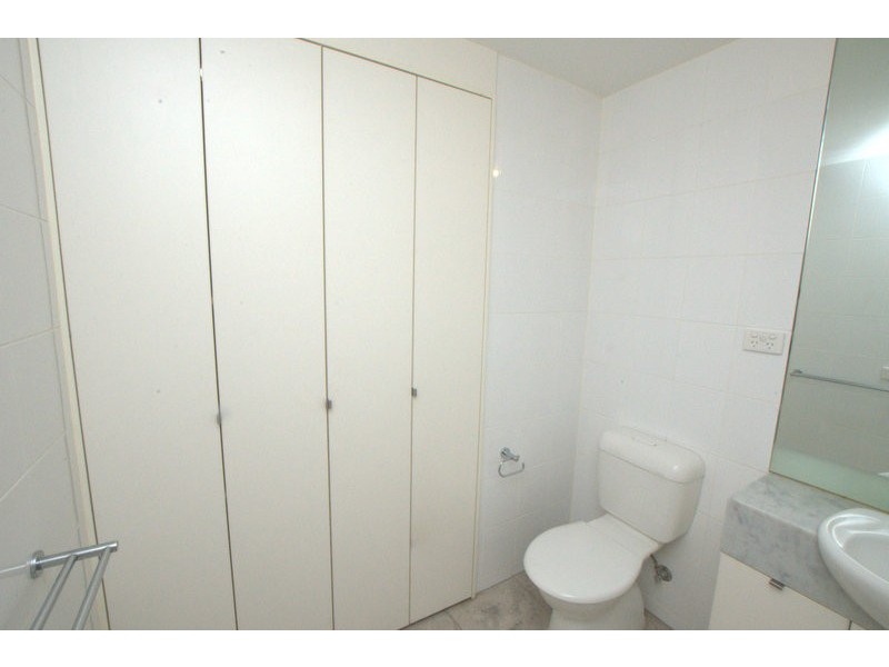 REF 012568/173 City Road, Southbank VIC 3006