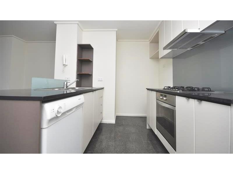 REF 012941/100 Kavanagh Street, Southbank VIC 3006
