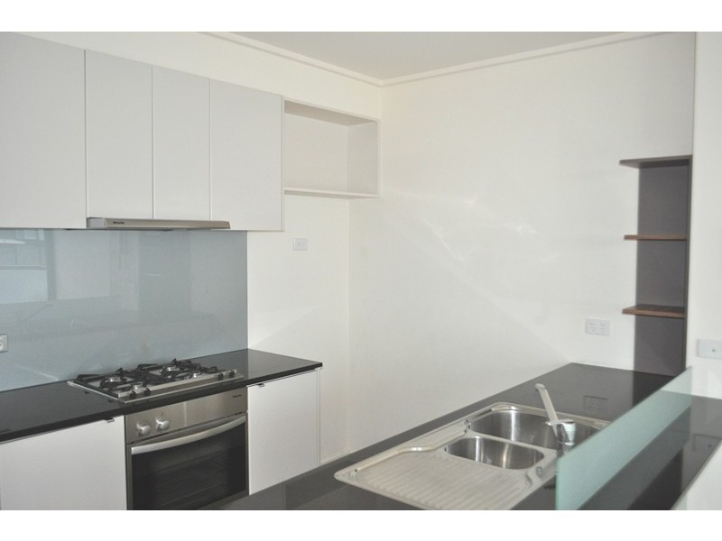 REF 012965/100 Kavanagh Street, Southbank VIC 3006