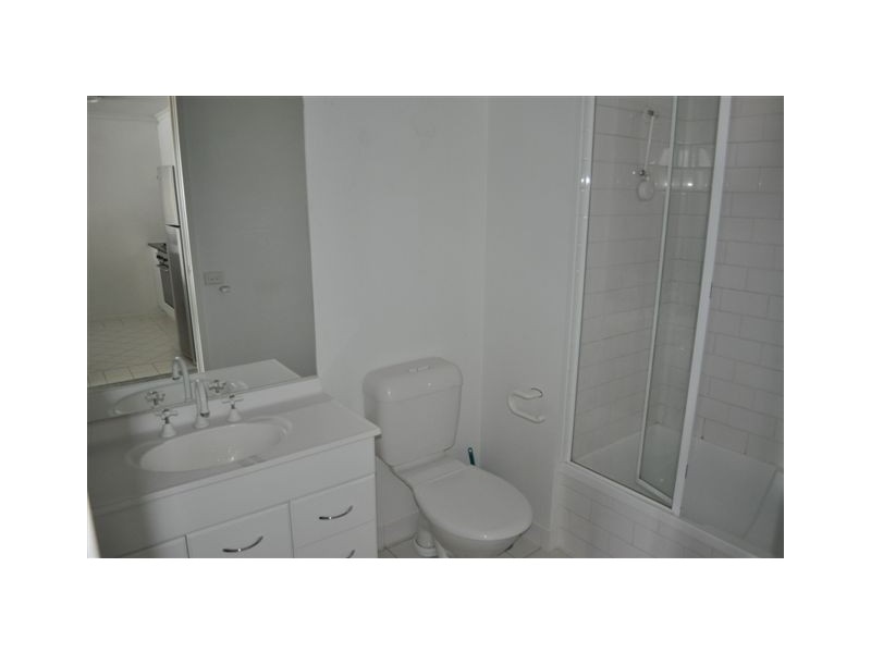 REF 290186/38 Kavanagh Street, Southbank VIC 3006