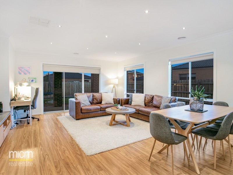 11 Broome Road, Point Cook VIC 3030