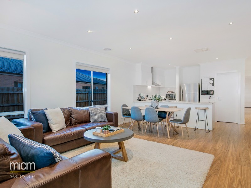 11 Broome Road, Point Cook VIC 3030