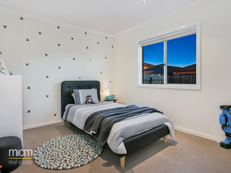 11 Broome Road, Point Cook VIC 3030