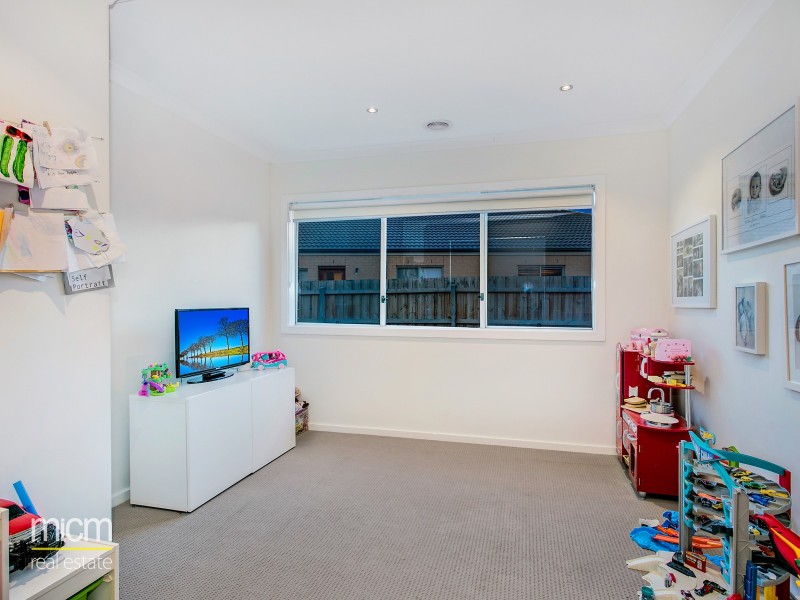 11 Broome Road, Point Cook VIC 3030