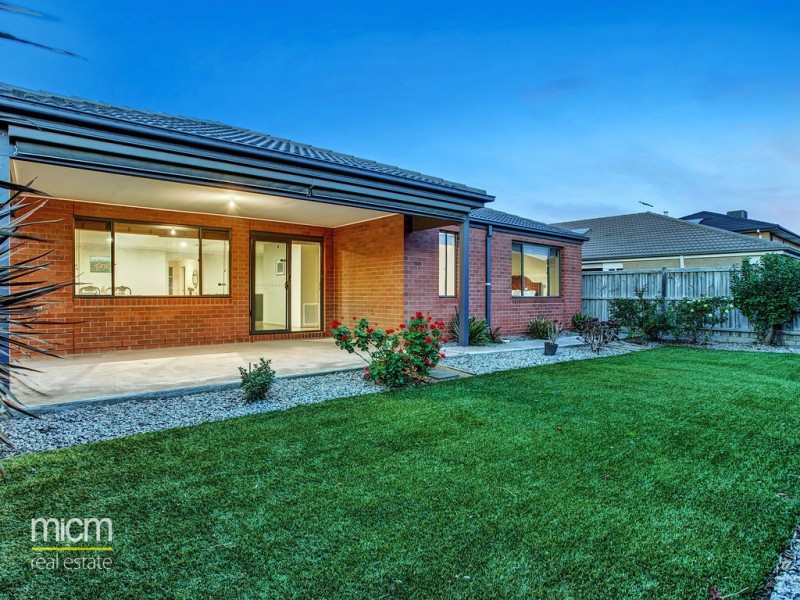 11 Verdure Street, Point Cook VIC 3030