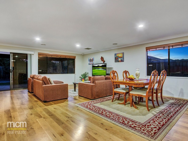 11 Verdure Street, Point Cook VIC 3030