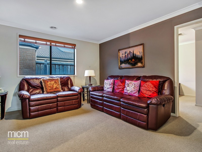 11 Verdure Street, Point Cook VIC 3030
