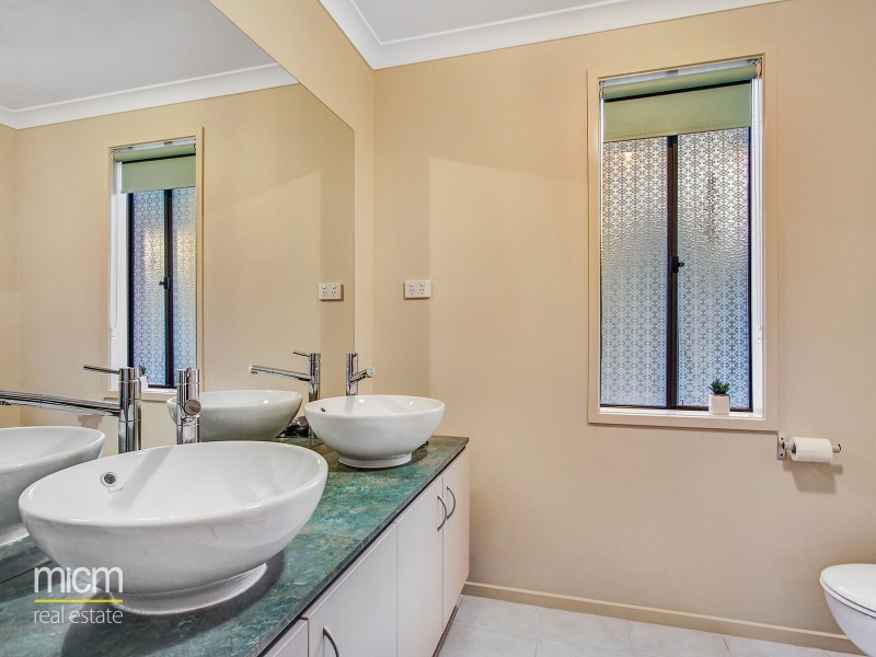 11 Verdure Street, Point Cook VIC 3030