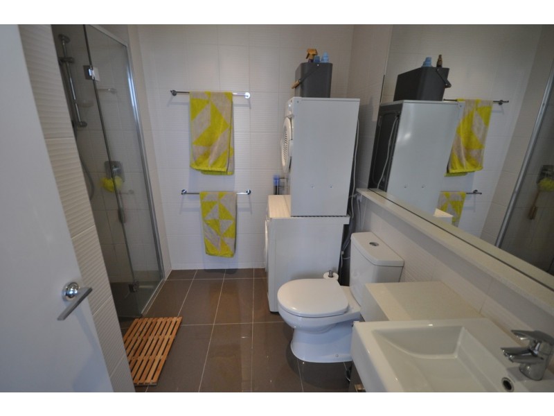 REF 013009/118 Kavanagh Street, Southbank VIC 3006