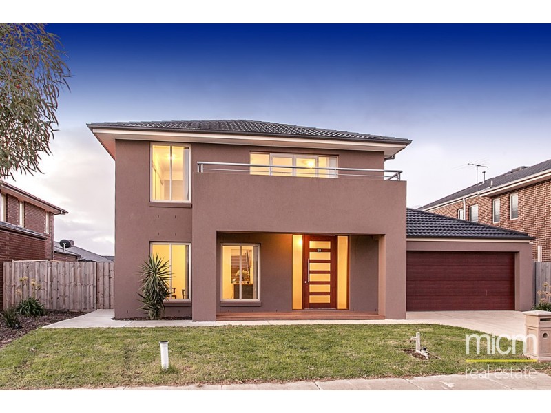 18 Umbrella Way, Point Cook VIC 3030