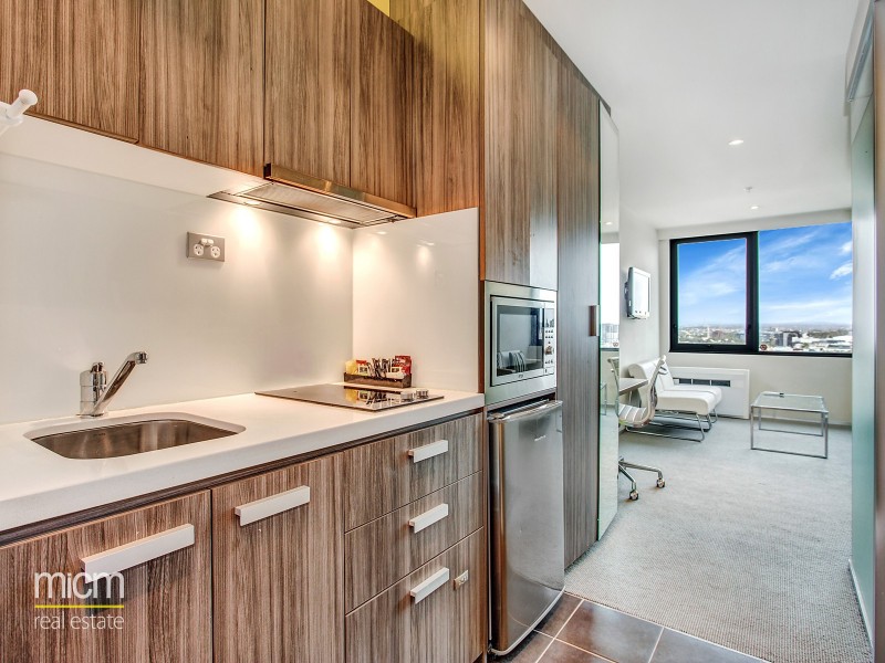 2001/181 A’beckett St, Melbourne VIC 3000