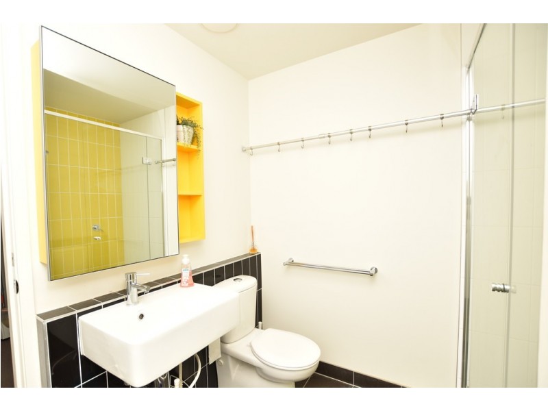 813/55 Merchant Street, Docklands VIC 3008
