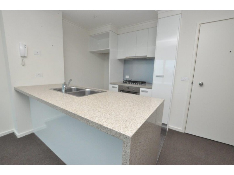 REF 020503/180 City Road, Southbank VIC 3006