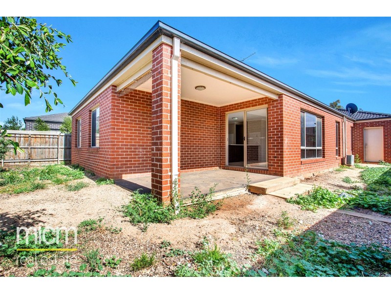 42 Campaspe Way, Point Cook VIC 3030
