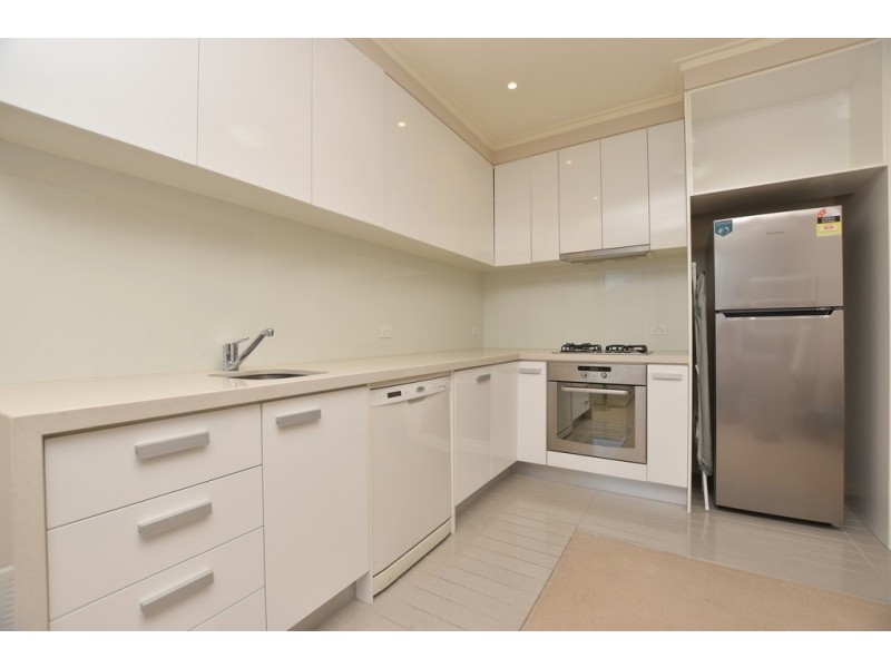 REF 020607A/63 Whiteman Street, Southbank VIC 3006