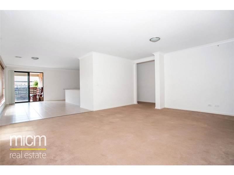 3 Casino Parade, Point Cook VIC 3030