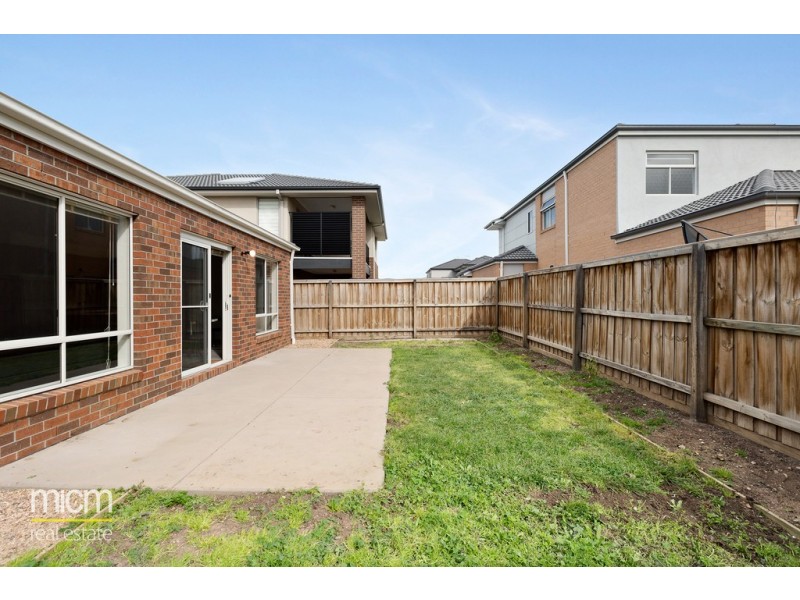 88 Sunnybank Drive, Point Cook VIC 3030