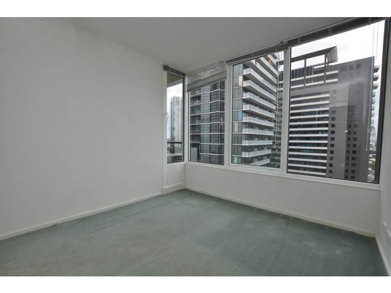 REF 020869/79 Whiteman Street, Southbank VIC 3006
