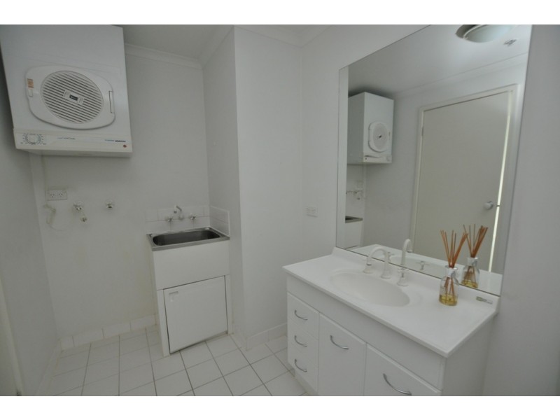 REF 020869/79 Whiteman Street, Southbank VIC 3006
