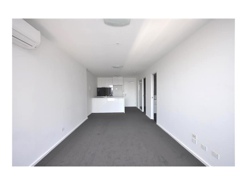 REF 020802/241 City Road, Southbank VIC 3006