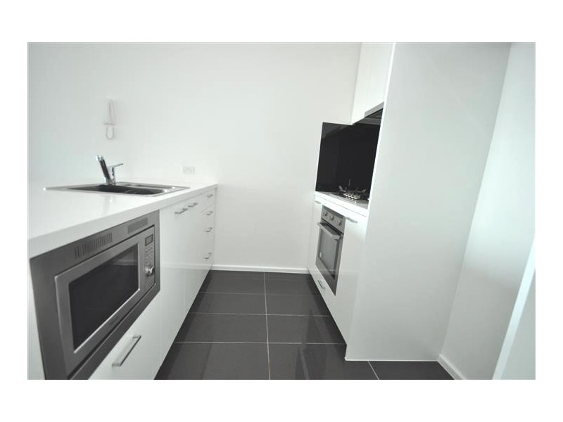 REF 020802/241 City Road, Southbank VIC 3006