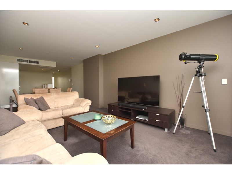 3404/100 Harbour Esplanade, Docklands VIC 3008