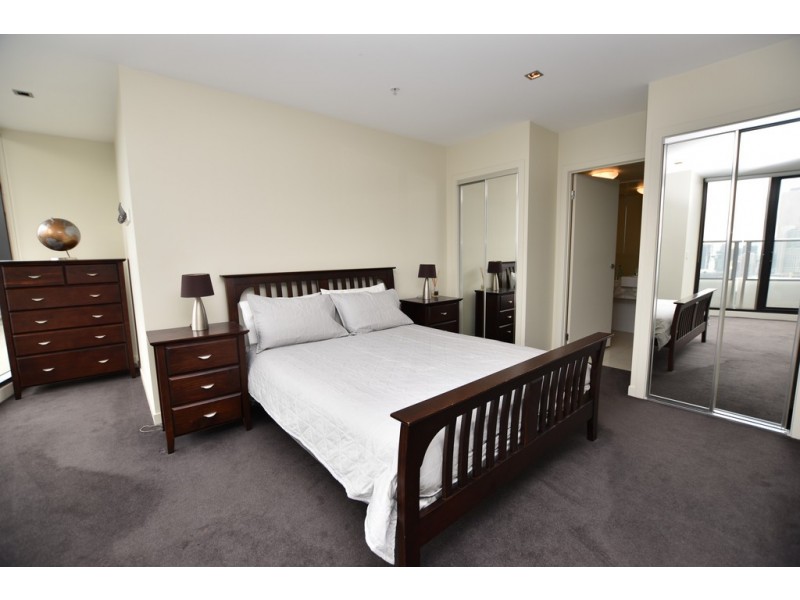 3404/100 Harbour Esplanade, Docklands VIC 3008