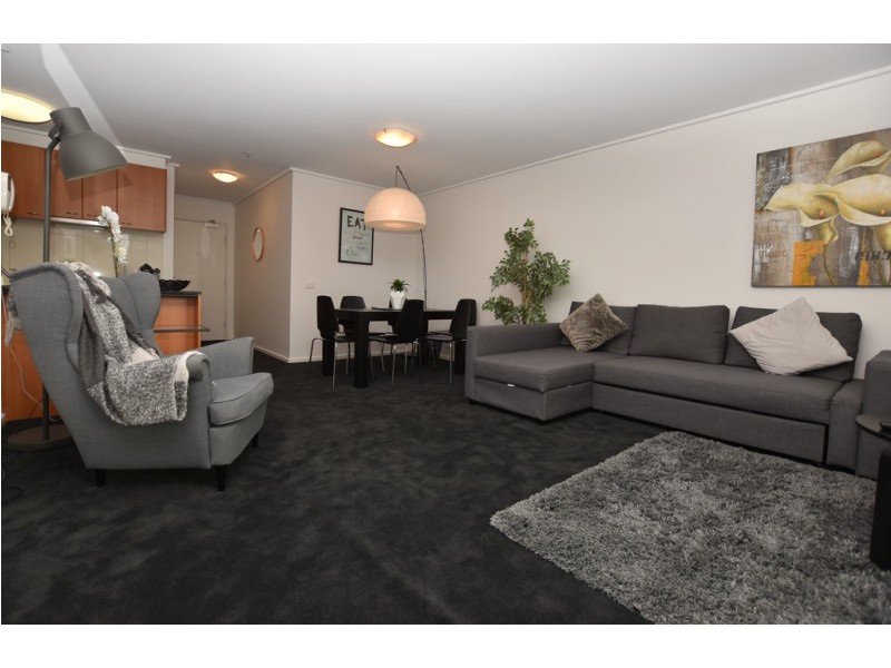 REF 020907/163 City Road, Southbank VIC 3006