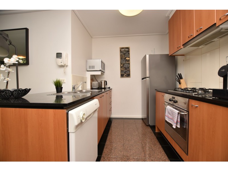 REF 020907/163 City Road, Southbank VIC 3006