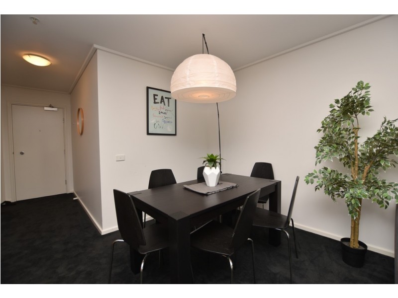 REF 020907/163 City Road, Southbank VIC 3006