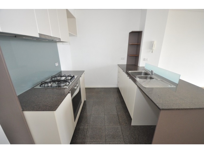 REF 021518/173 City Road, Southbank VIC 3006