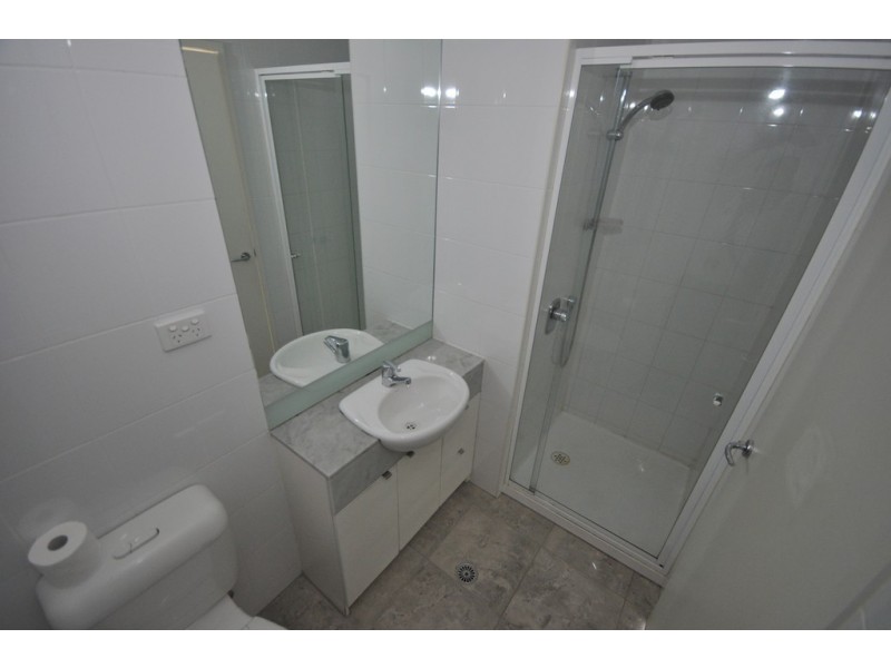 REF 021518/173 City Road, Southbank VIC 3006