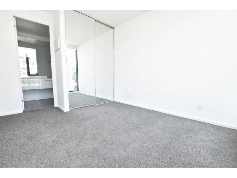 REF 22111/618 Lonsdale Street, Melbourne VIC 3000