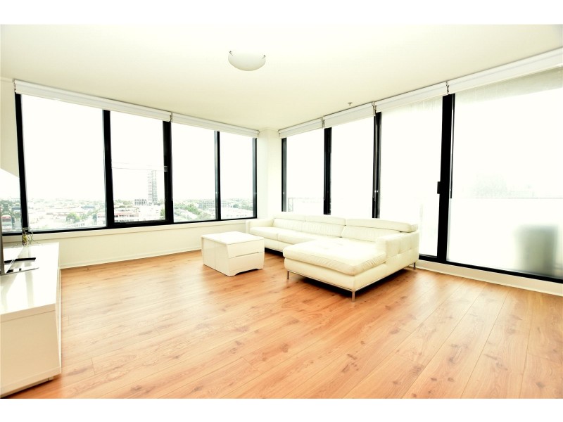 REF 210209/99 Whiteman Street, Southbank VIC 3006