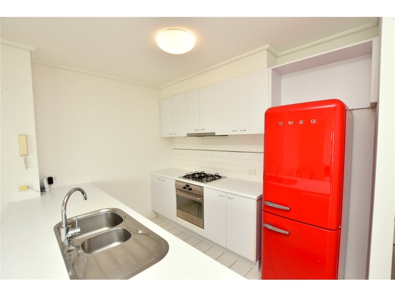 REF 210209/99 Whiteman Street, Southbank VIC 3006