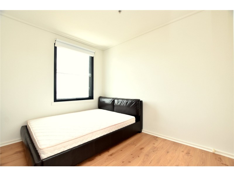 REF 210209/99 Whiteman Street, Southbank VIC 3006