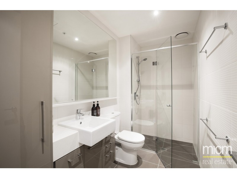 REF 022209/118 Kavanagh Street, Southbank VIC 3006