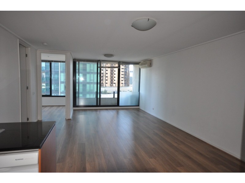 REF 022201/163 City Road, Southbank VIC 3006