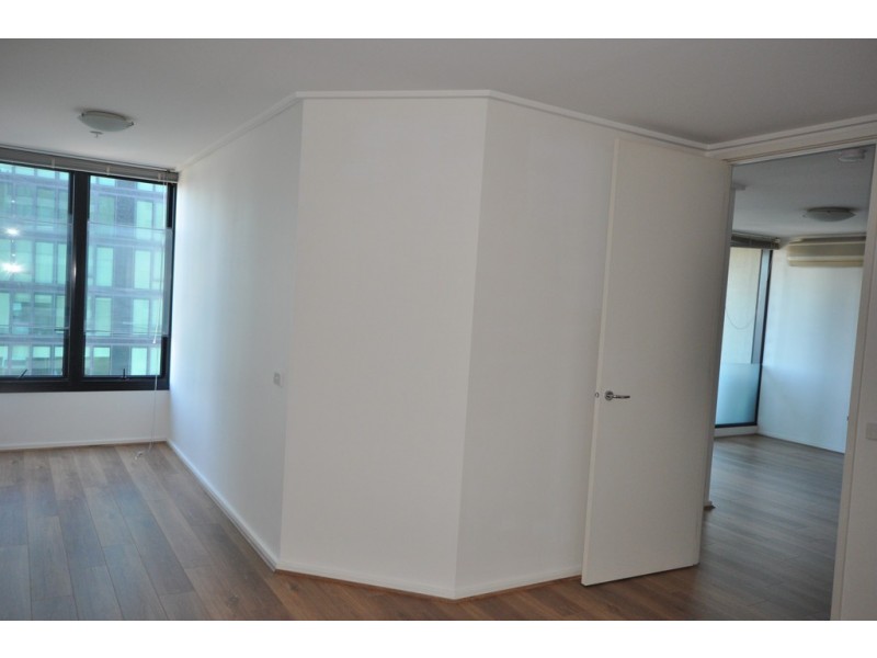 REF 022201/163 City Road, Southbank VIC 3006