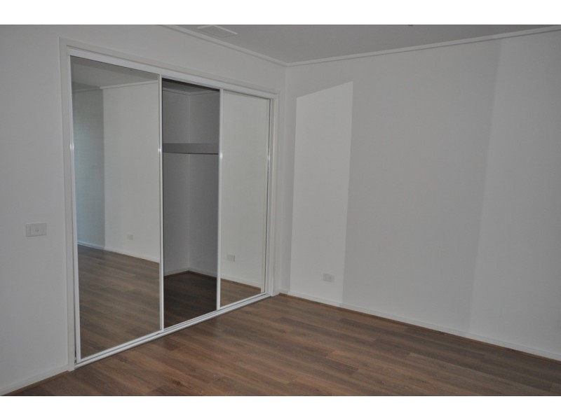 REF 022201/163 City Road, Southbank VIC 3006