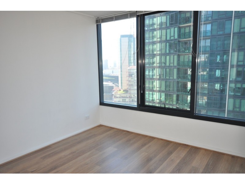 REF 022201/163 City Road, Southbank VIC 3006